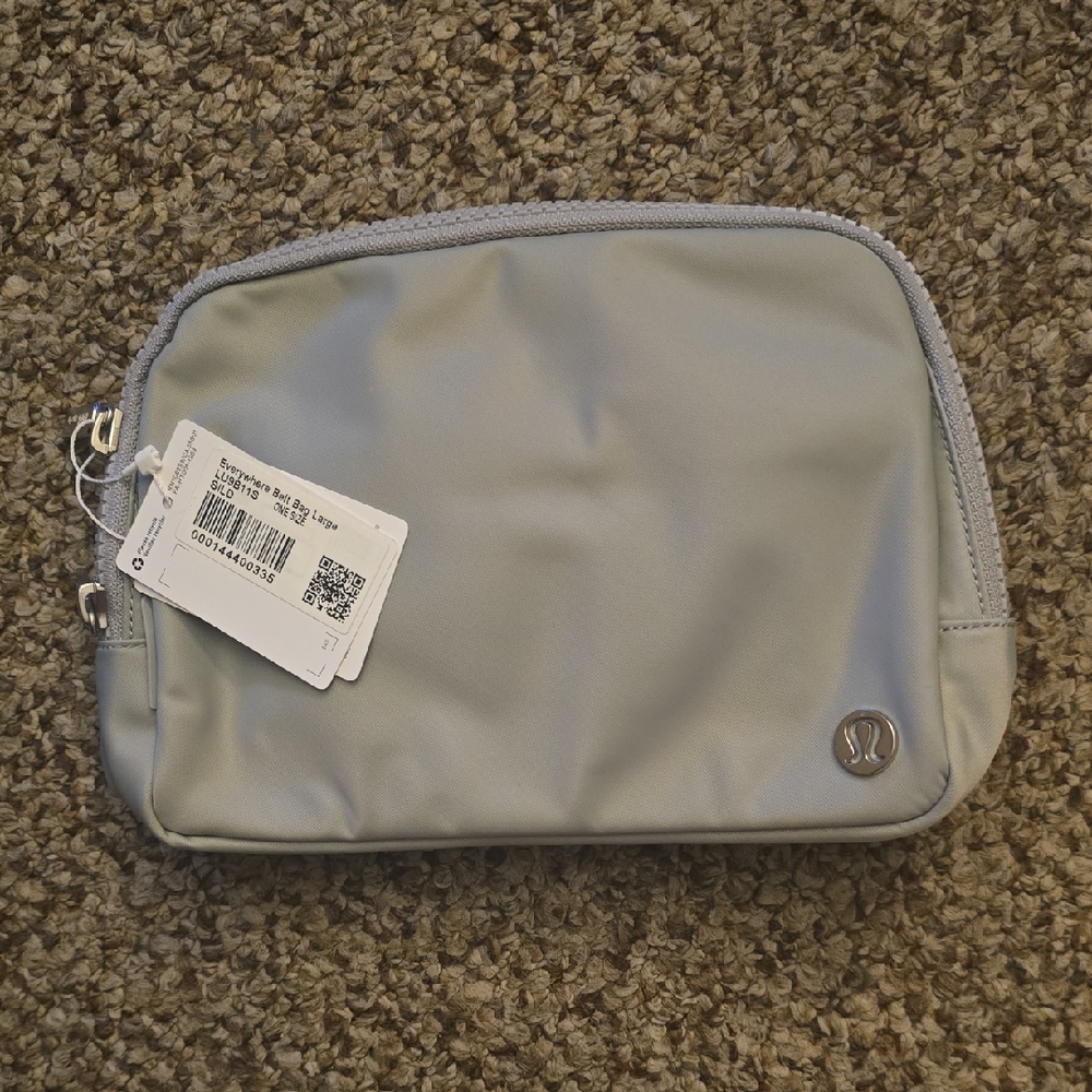 Lululemon Athletica Gray Toiletry Bag Compact Water-Resistant